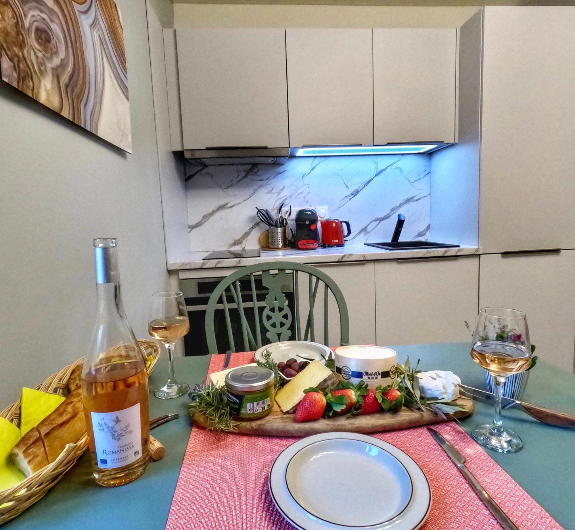 3 Star Surdespine Historic 4 Chateaux Lastours Air Conditioned Esterno foto